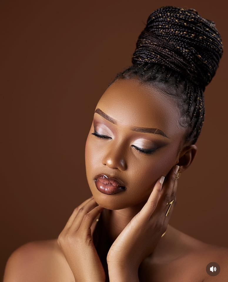 The Beautiful Faces of Rwanda (vol. 5)